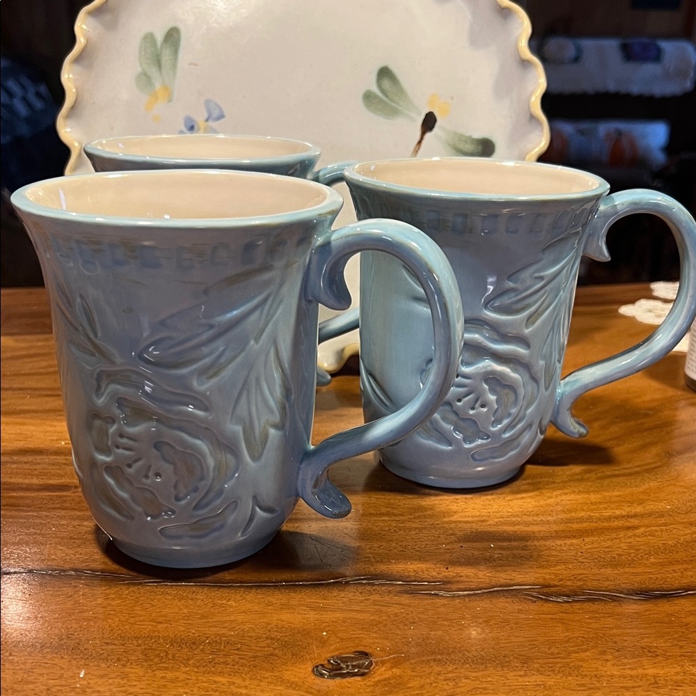 Fitz and Floyd Light Blue Embossed Mugs "Toulouse" (3)